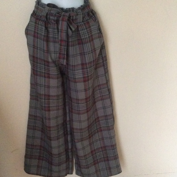 Gray and red plaid wide leg pants - Picture 1 of 2